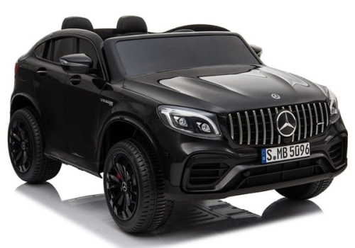 Mercedes Benz G63 AMG black-1.jpg