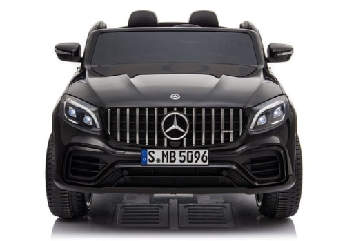 Mercedes Benz G63 AMG black-2.jpg